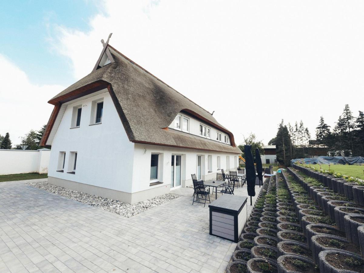Ferienwohnungen Am Reiterhof Sallenthin Neu Sallenthin Exterior photo